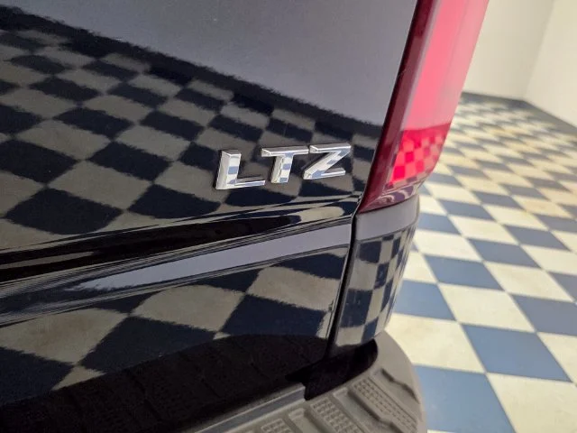 Used 2019 BLACK Chevrolet LTZ image 5