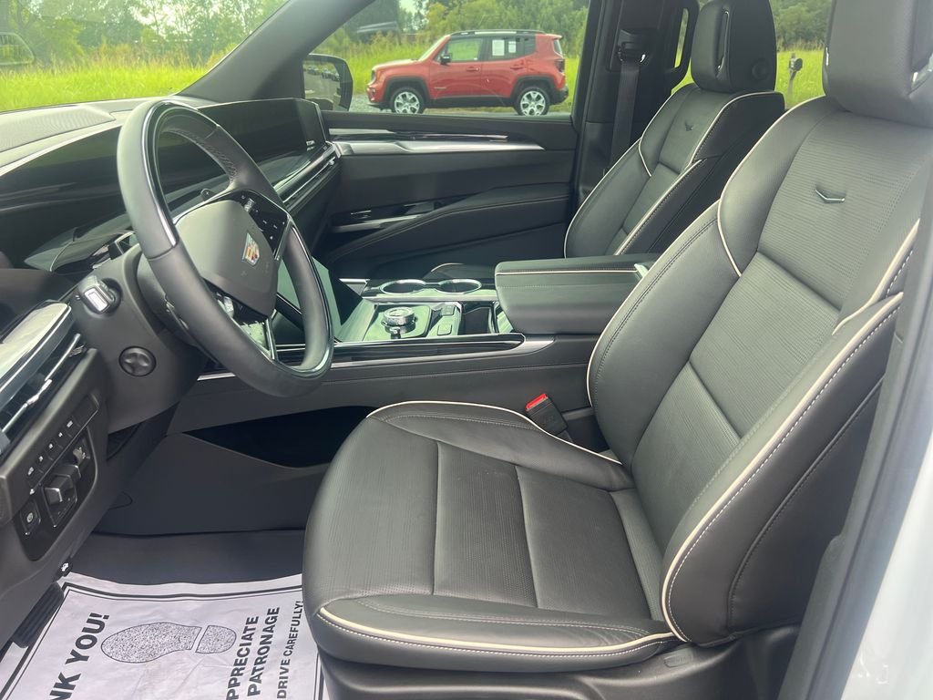 Used 2026 White Cadillac Sport image 12