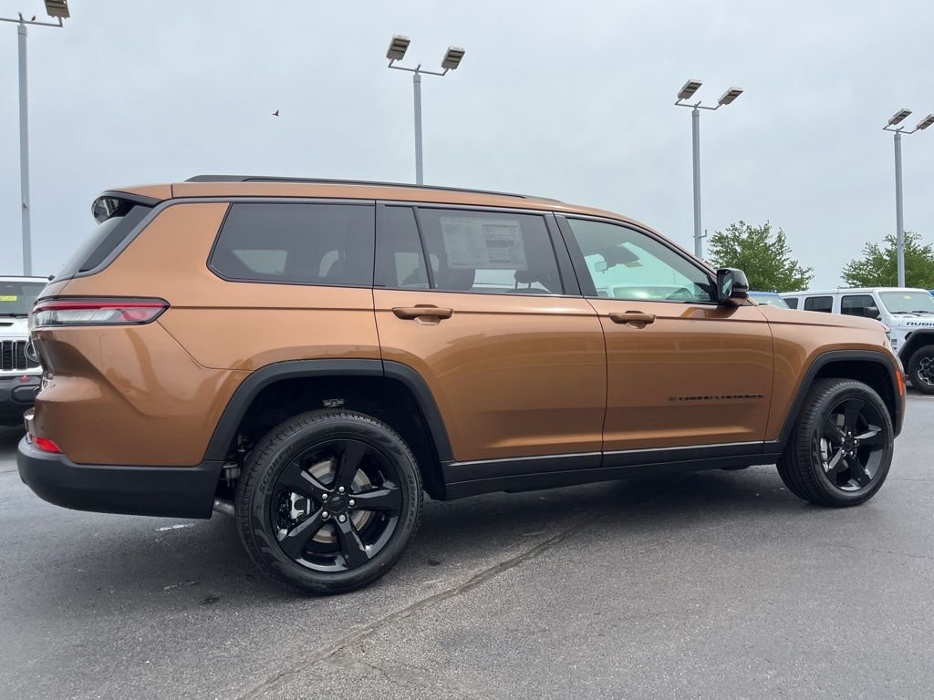 New 2026 Copper Shino Metallic Clear-Coat Exterior Paint Jeep Limited image 50