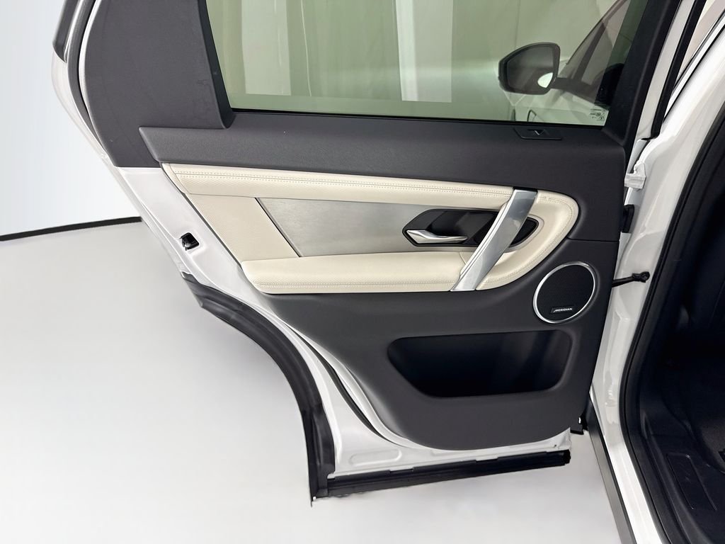 New 2026 Fuji White Land Rover Landmark image 28