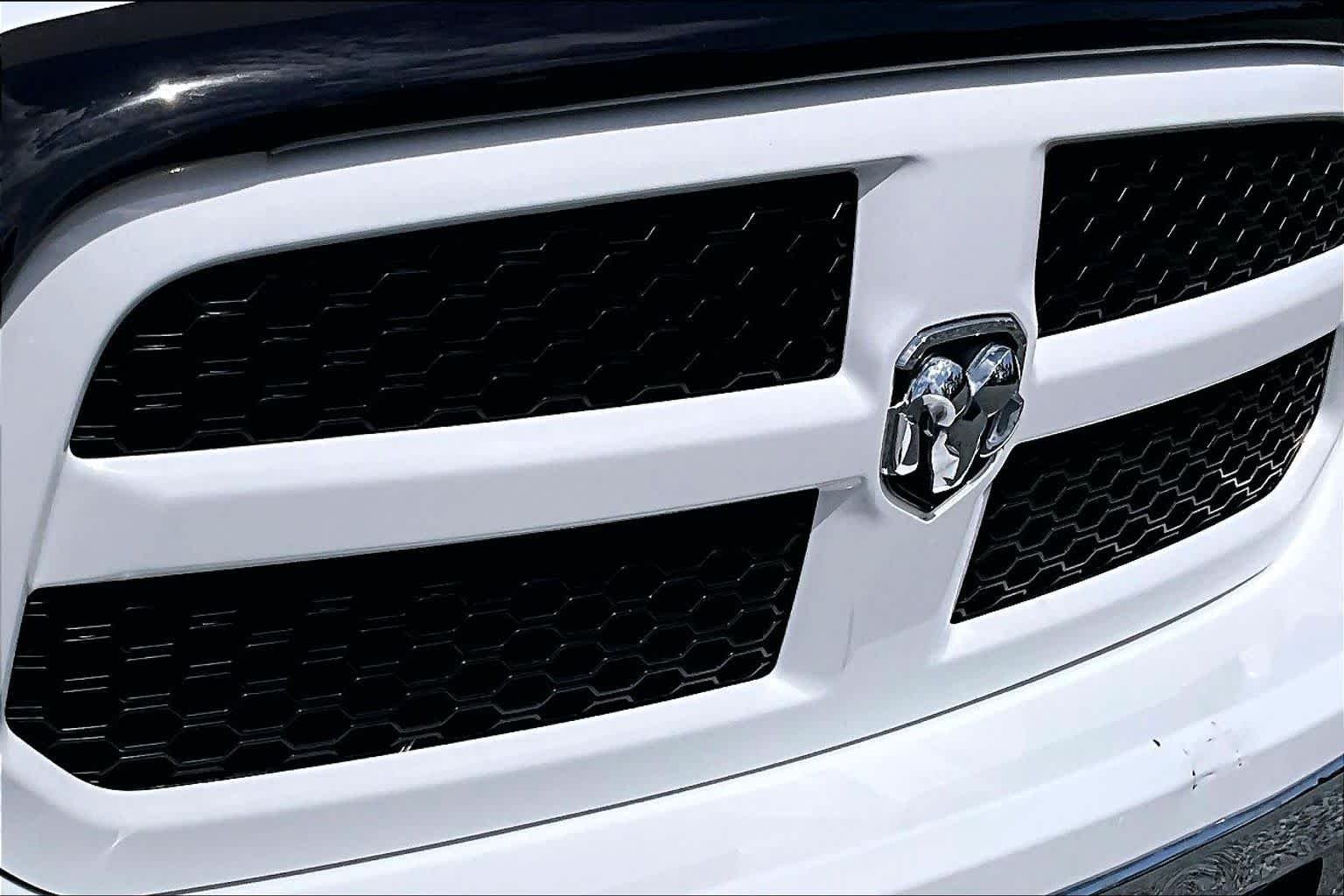 Used 2016 Bright White Ram Outdoorsman image 30