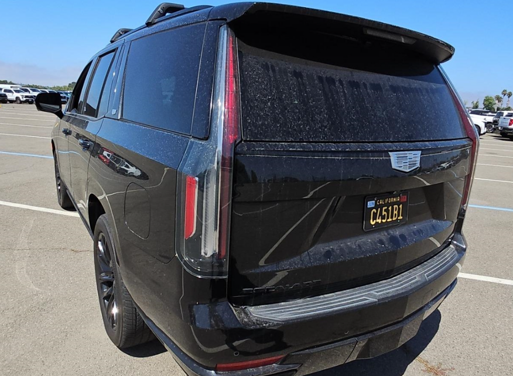 Used 2021 Black Cadillac Sport Platinum image 6