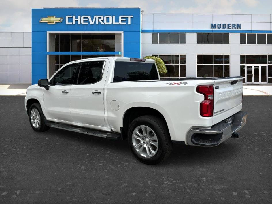 Used 2024 Iridescent Pearl Tricoat Chevrolet LTZ image 3