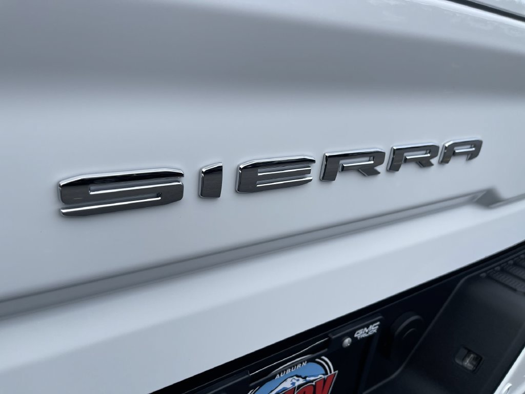 New 2026 Summit White GMC AT4 image 33