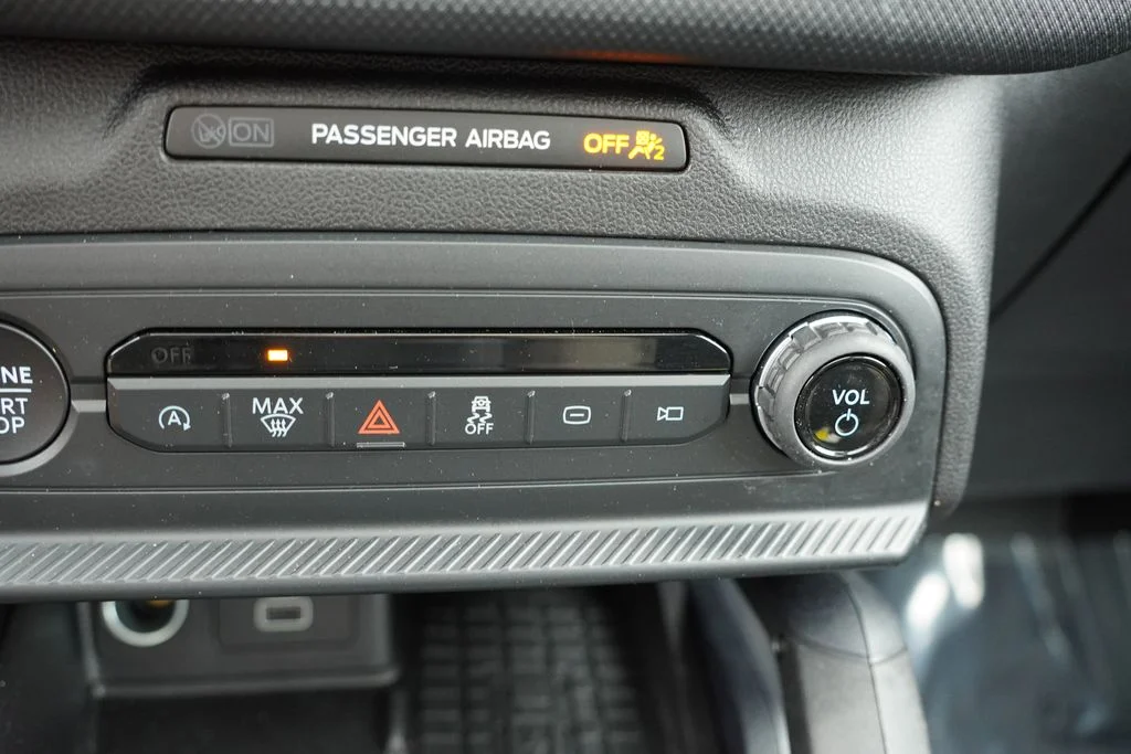 Certified Used 2025 Oxford White Ford Big Bend image 29