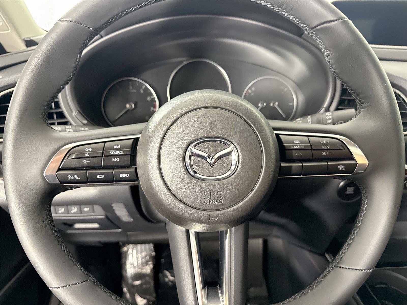 2025 Mazda CX-30 Carbon Edition - Photo 16
