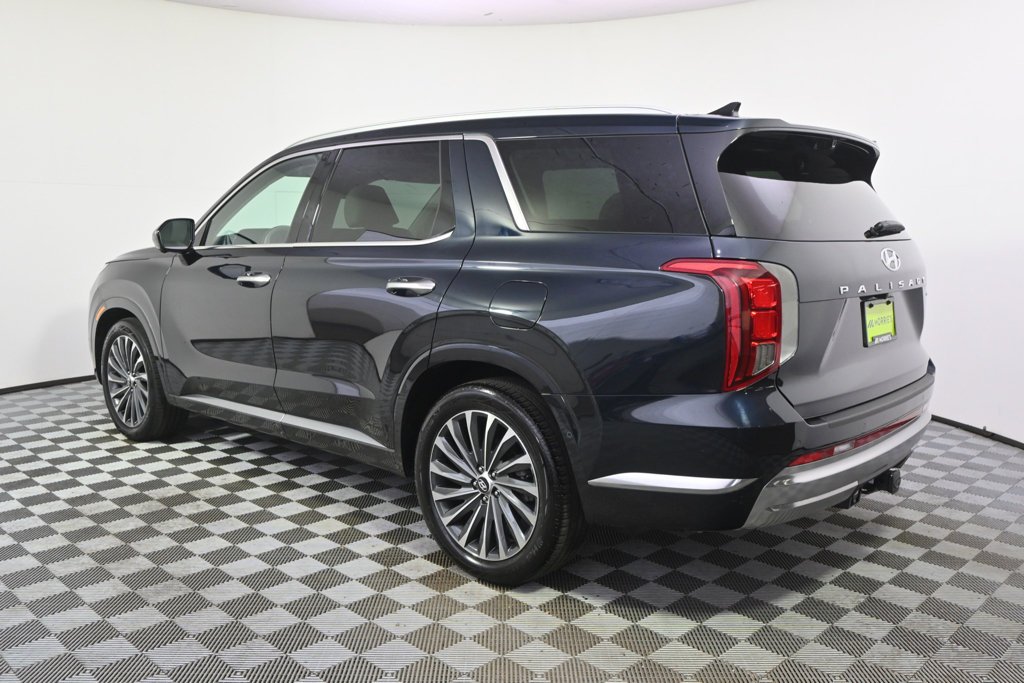 Certified Used 2024 Moonlight Hyundai Calligraphy image 3
