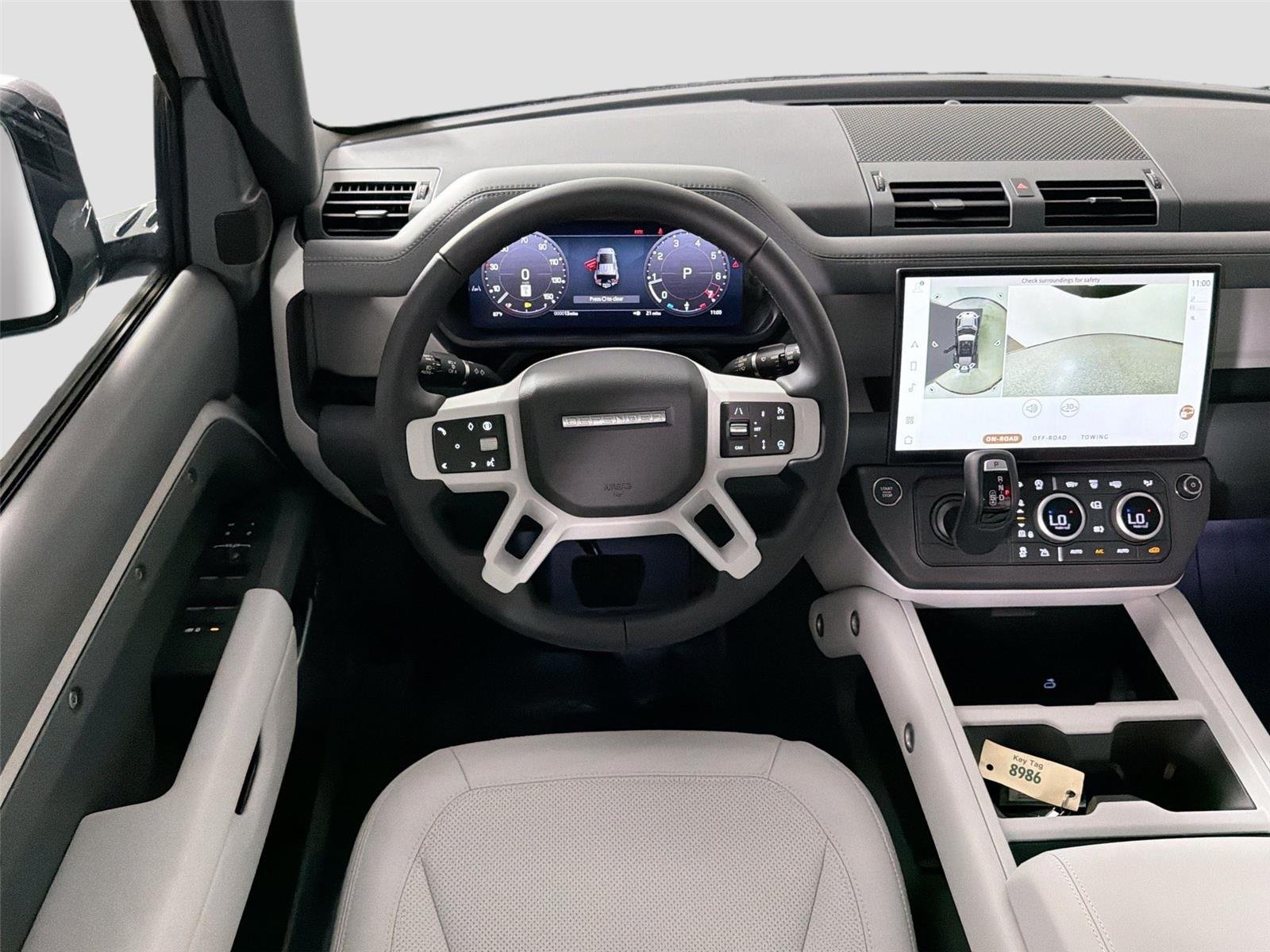 New 2026 Borasco Grey LAND ROVER X-Dynamic SE image 22