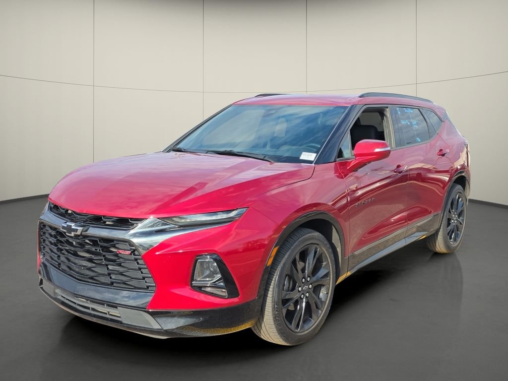 Used 2020 Red Chevrolet RS image 4