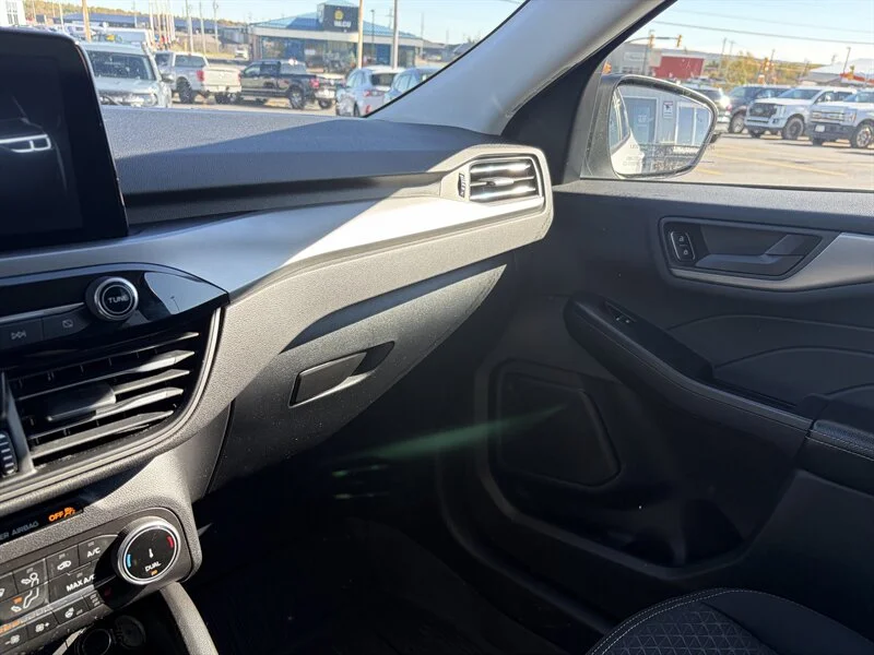 Used 2024 White Ford Active image 11