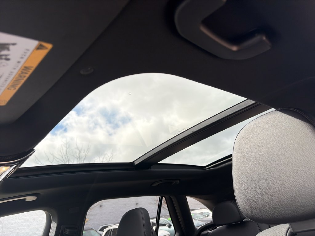 New 2027 Starling Blue Metallic Mercedes-Benz GLC 300 image 21