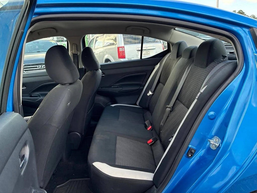Used 2020 Blue Nissan 1.6 SV image 16