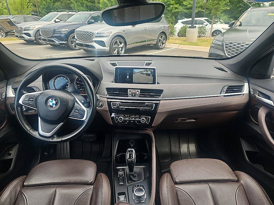 Used 2020 Mineral Gray Metallic BMW sDrive28i Premium image 28