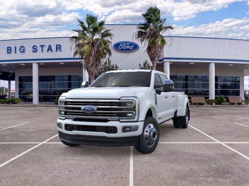 New 2026 Star White Metallic Tri-Coat Ford Platinum image 2