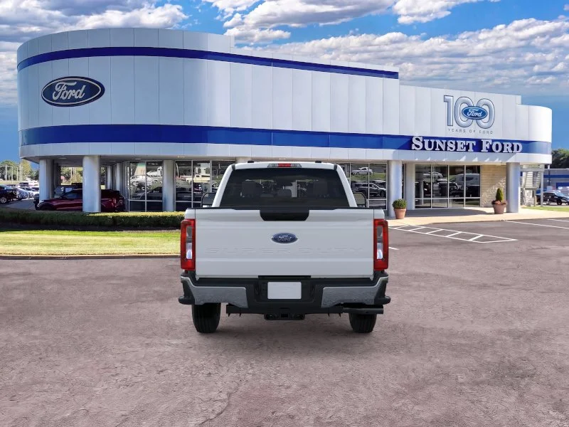 New 2026 Oxford White Ford XL image 5
