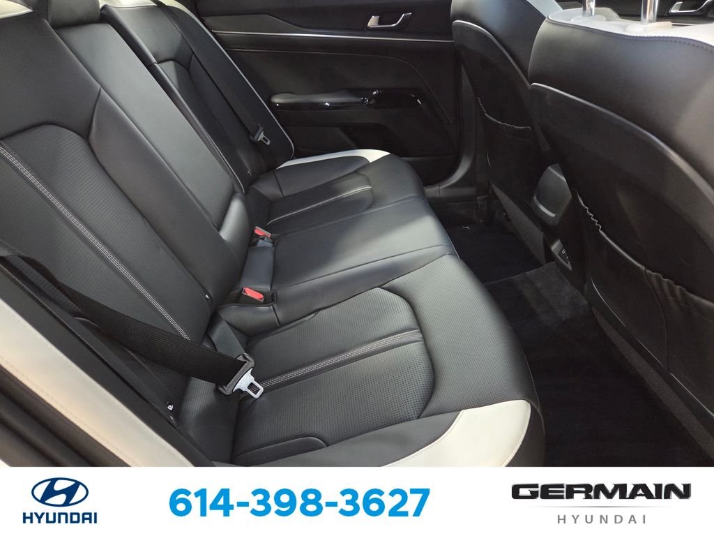 Used 2025 White Kia GT-Line image 20