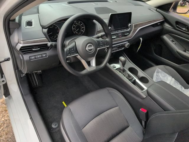 New 2026 Pearl White TriCoat Nissan SV image 12