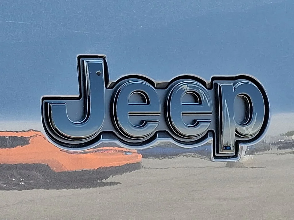 New 2026 Gray Jeep Altitude image 20