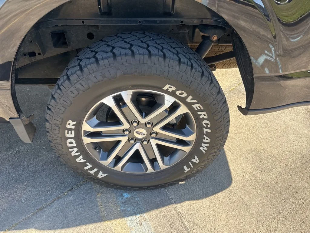 Used 2023 Agate Black Metallic Ford XL image 19