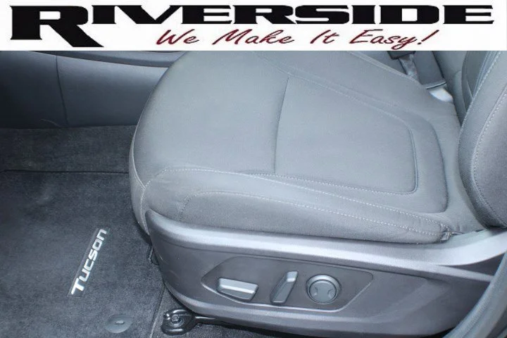 Used 2022 Phantom Black Hyundai SEL image 15