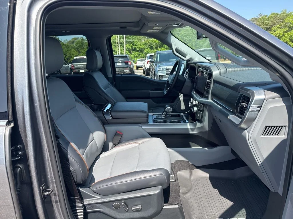 Used 2025 Gray Ford Lariat image 11