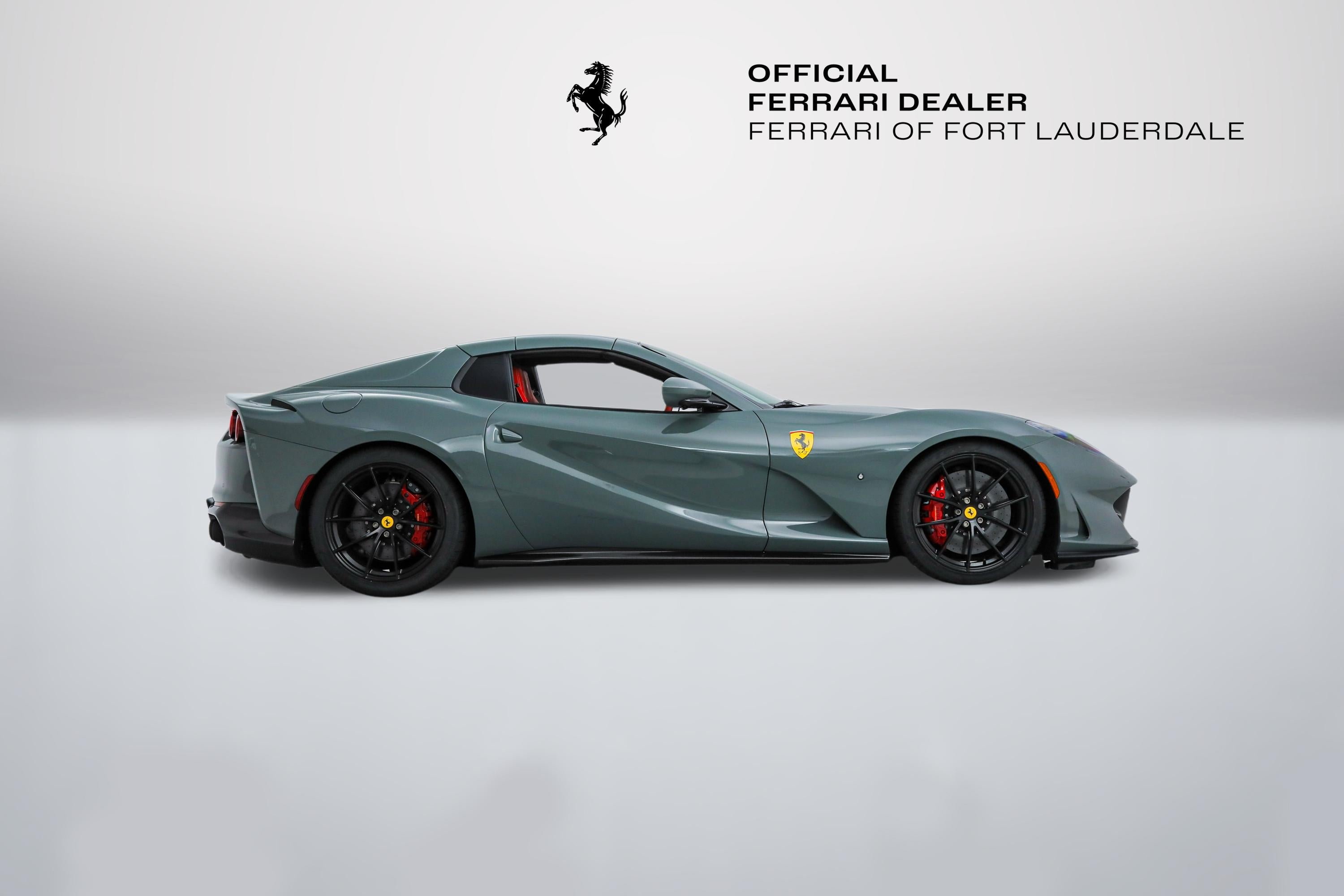 Certified Used 2022 Grigio Medio Ferrari  image 11