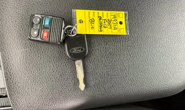 Used 2007  Ford GT Deluxe image 18