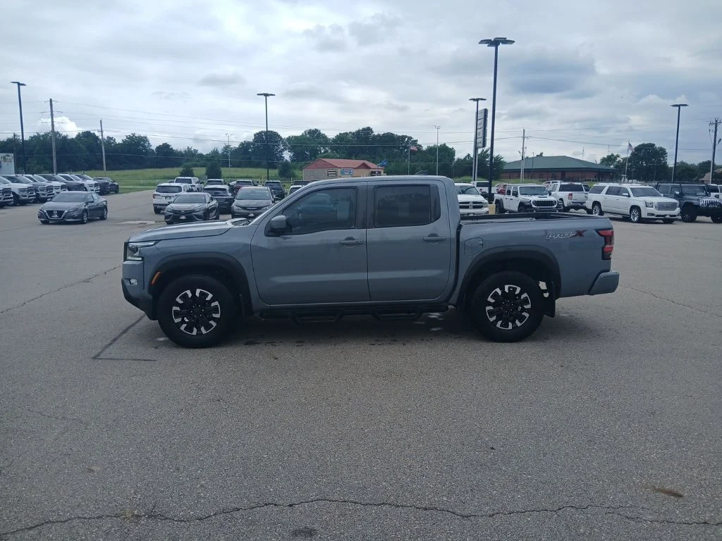 Used 2024 Gray Nissan PRO-X image 4