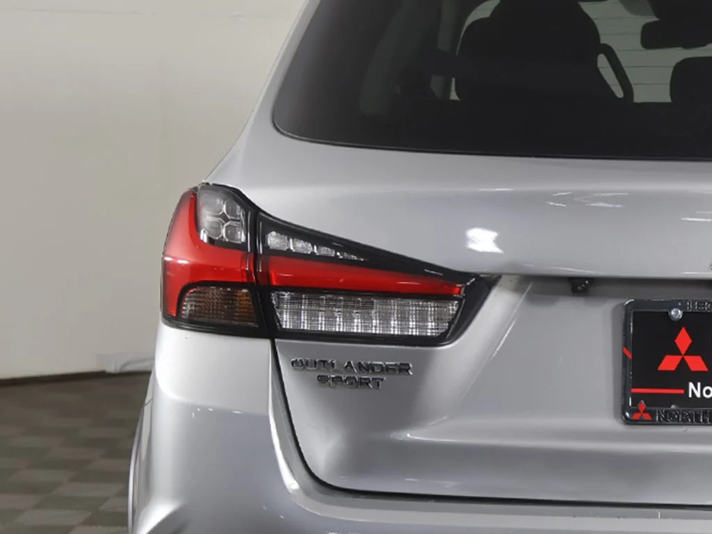 Used 2023 Silver Mitsubishi 2.0 ES image 10