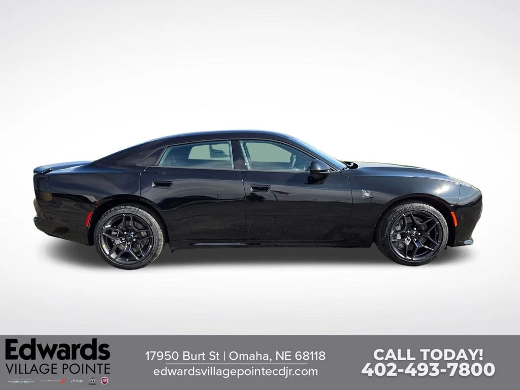 New 2026 Diamond Black Crystal Pearlcoat Dodge R/T Scat Pack image 2