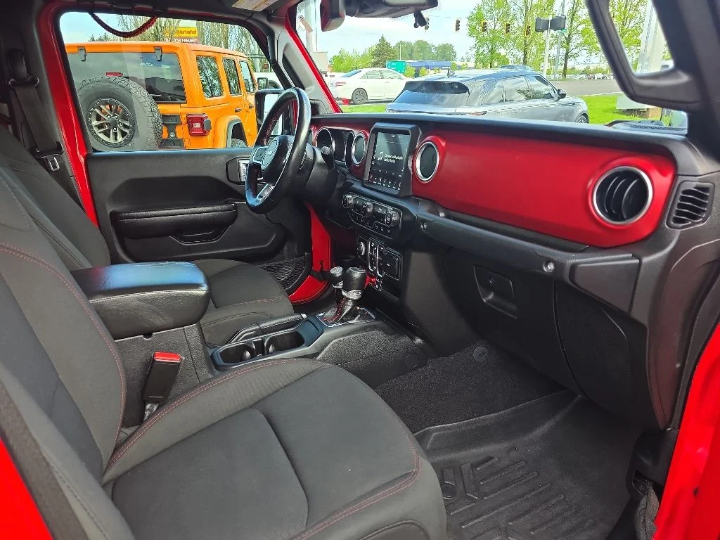 Used 2021 Red Jeep Rubicon image 10