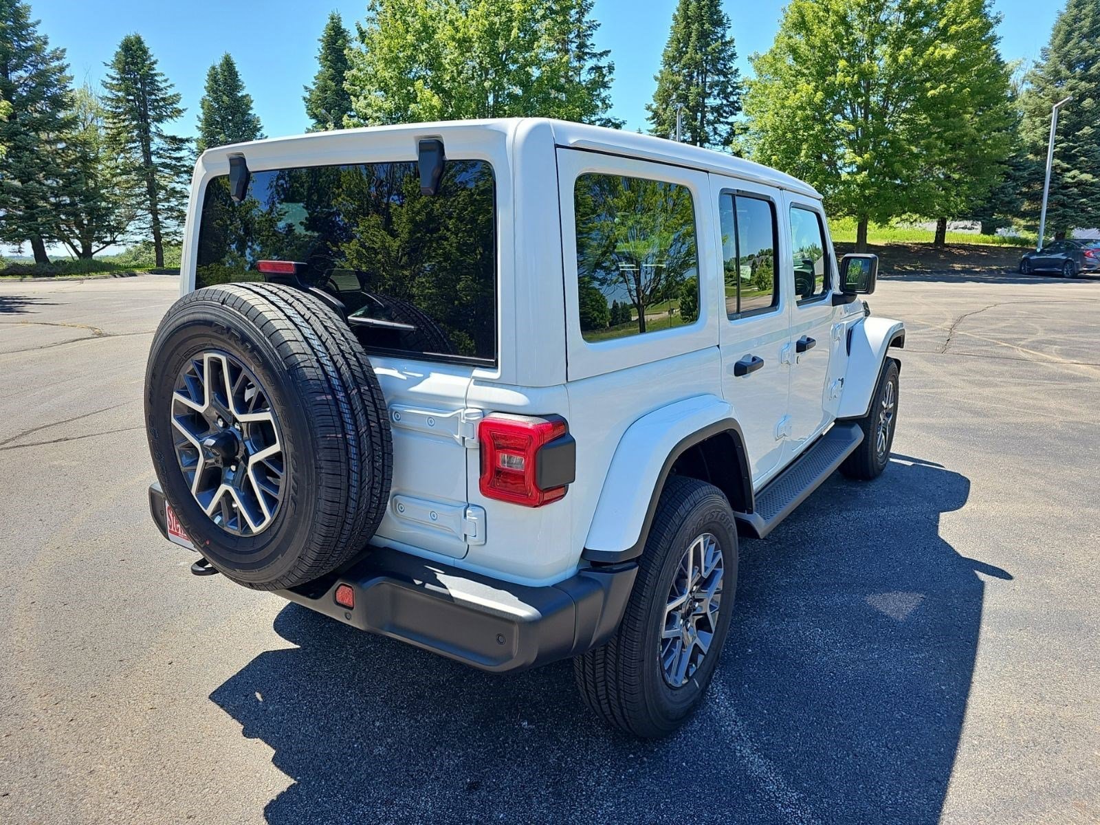 New 2026 Bright White Clearcoat Jeep Sahara image 5