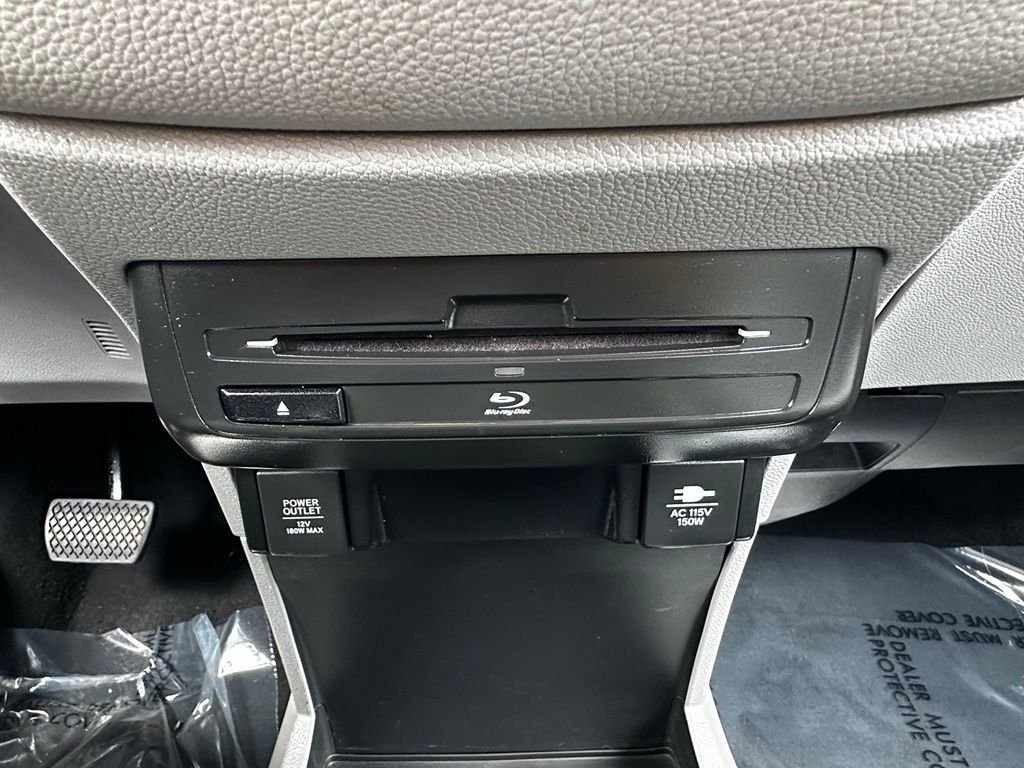 Used 2018  Honda EX-L image 33