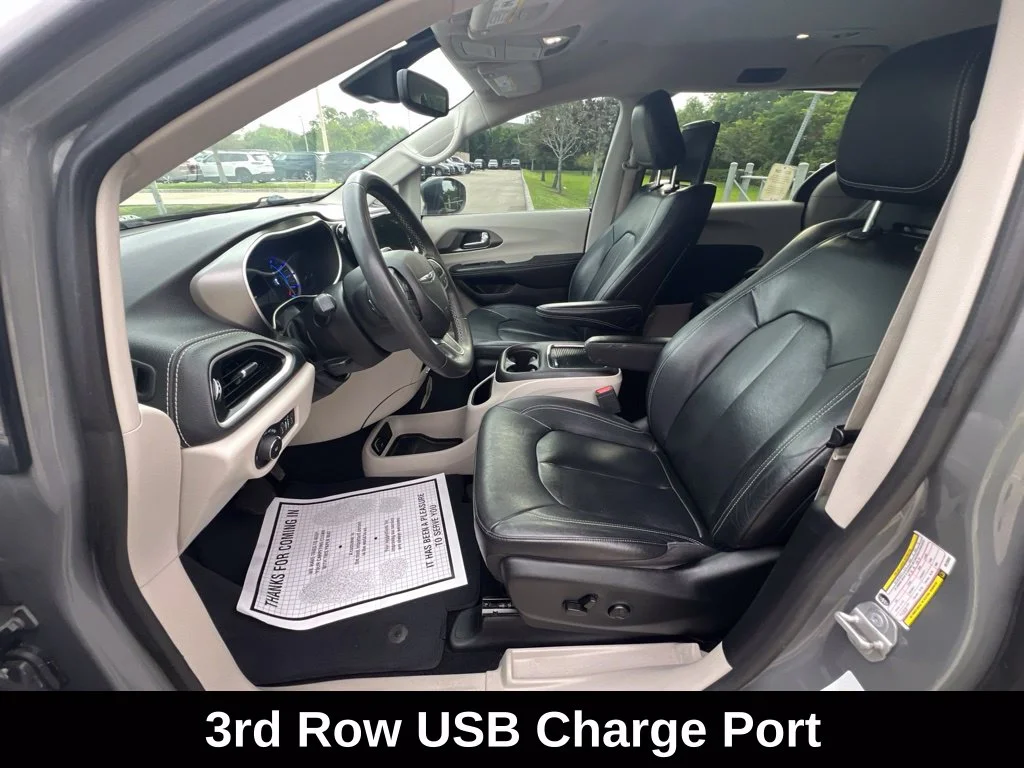 Certified Used 2022 White Chrysler Touring L image 30