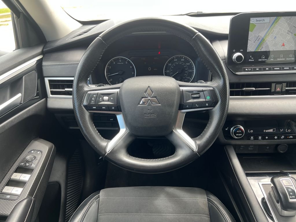 Used 2024  Mitsubishi SE image 15