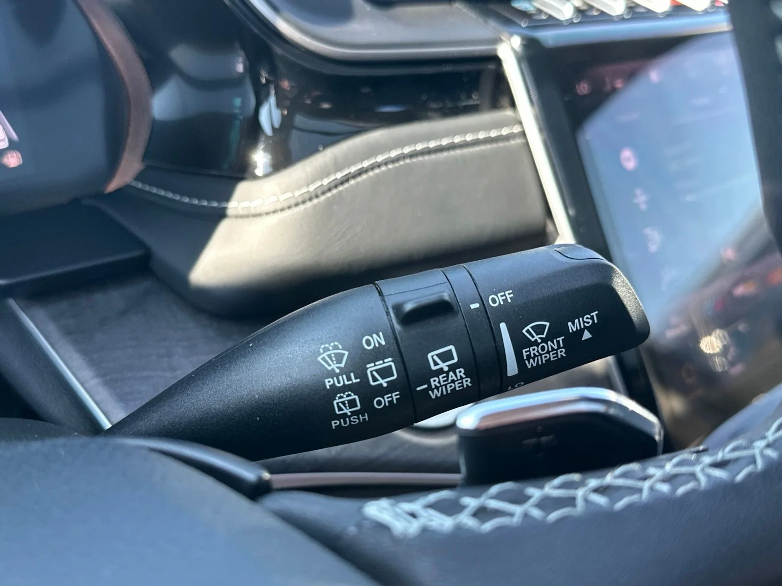 Used 2022 White Jeep 4xe image 48
