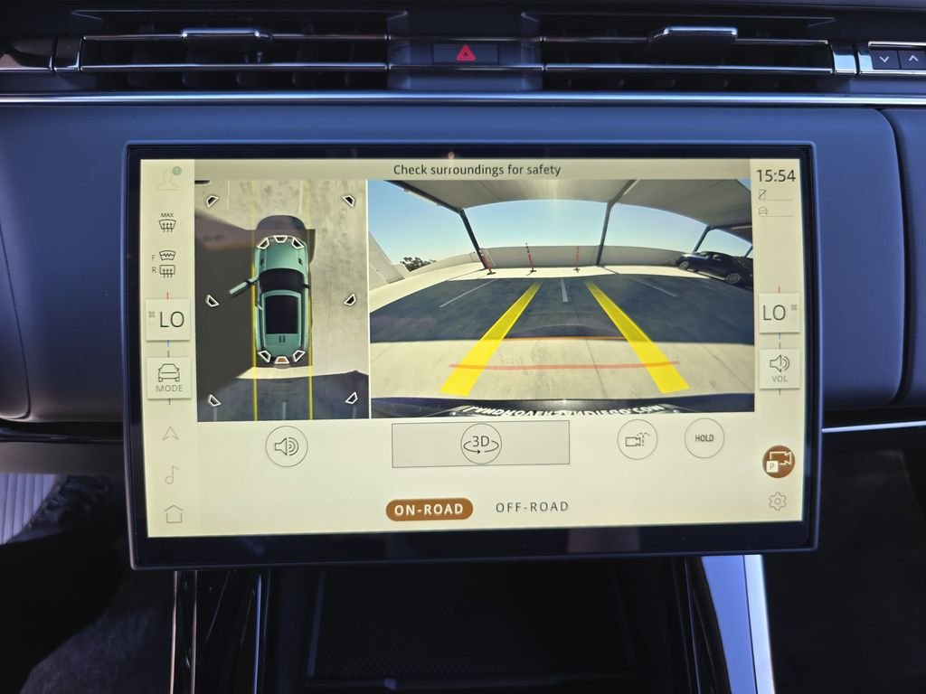 New 2026 Fuji White Land Rover SE image 24