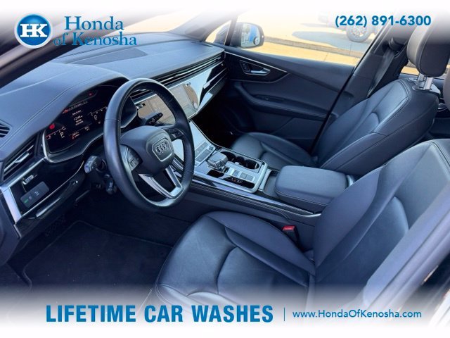 Used 2025  Audi 55 Premium Plus image 4