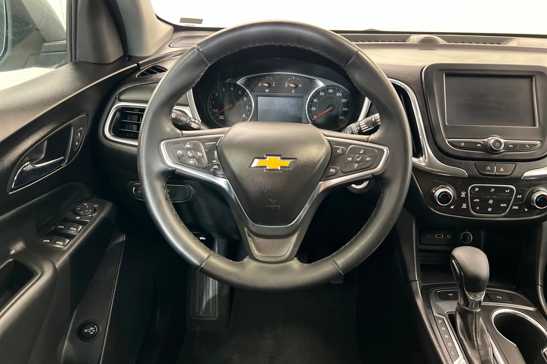 2024 Chevrolet Equinox LT - Photo 13