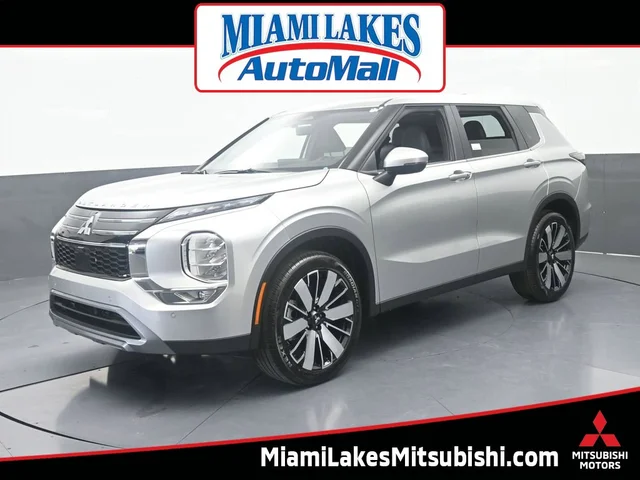 2026 Mitsubishi Outlander SE