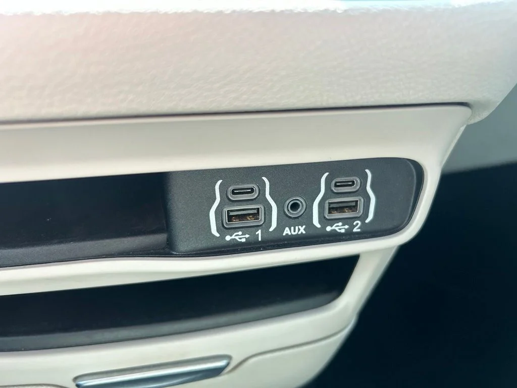 Used 2023 White Chrysler Touring L image 23