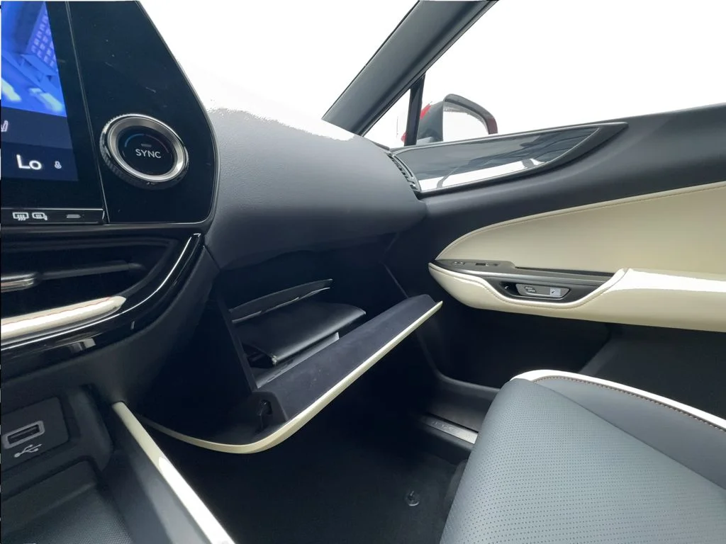 Used 2024 Red Lexus 250 Premium image 46