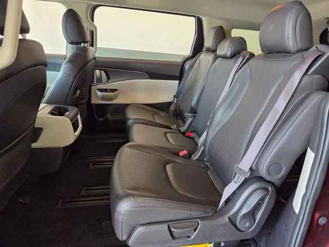 Used 2024 Red Kia LX image 12