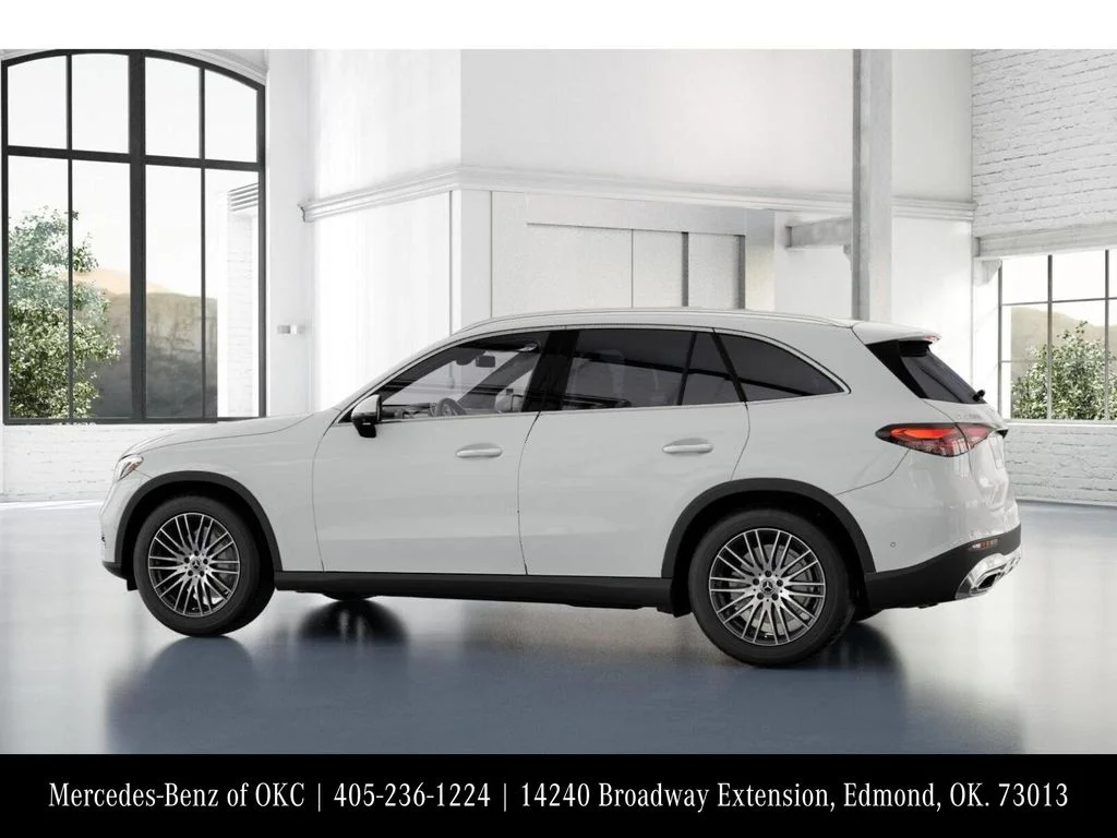 Used 2026 Polar White Mercedes-Benz GLC 300 image 32