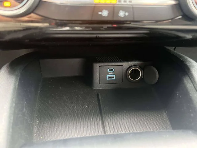 Used 2021 White Ford SE image 32