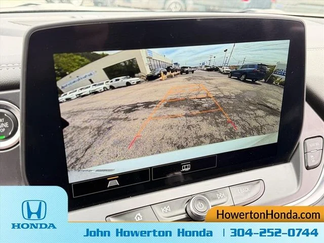 Used 2025 White Chevrolet LT image 26