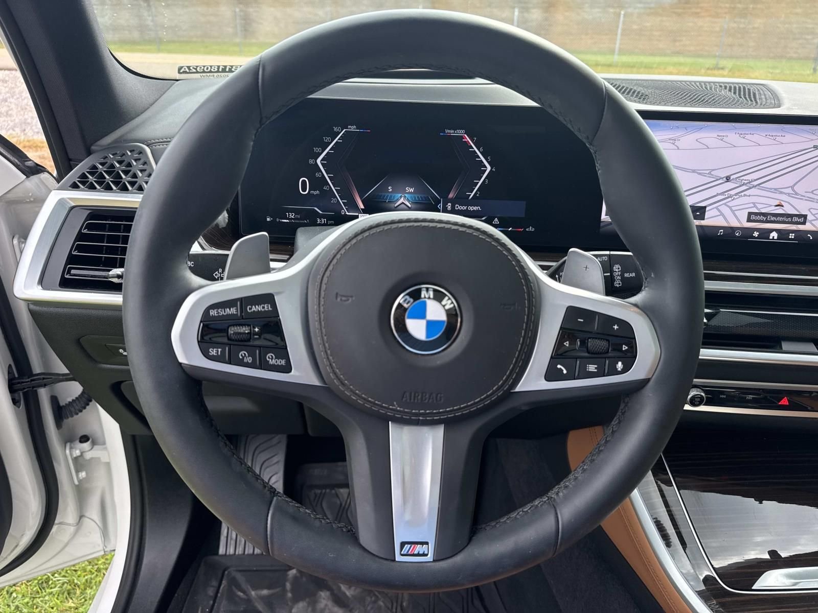 Used 2026 White BMW sDrive40i image 23