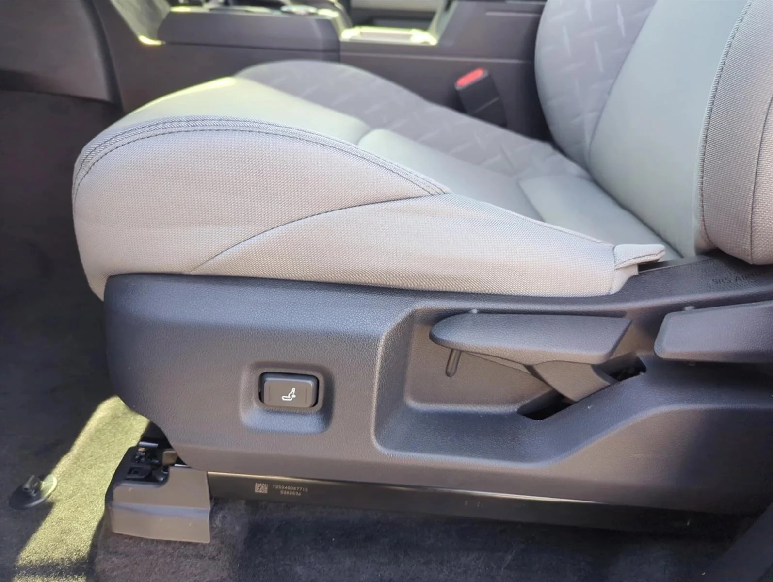 Used 2025 Underground Toyota SR5 image 13