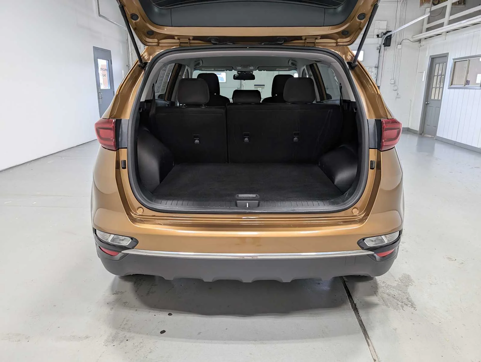 Used 2020 Burnished Copper Kia LX image 36