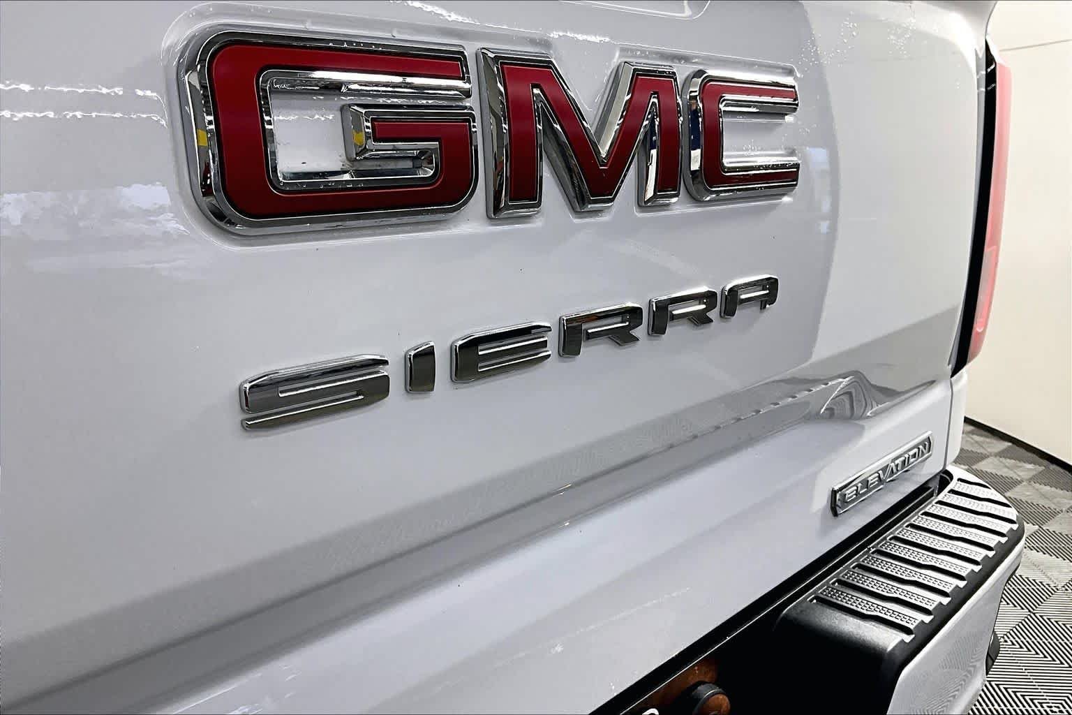 2024 GMC Sierra 1500 Elevation - Photo 30